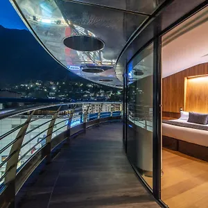 Starc By Pierre & Premium Hotel
